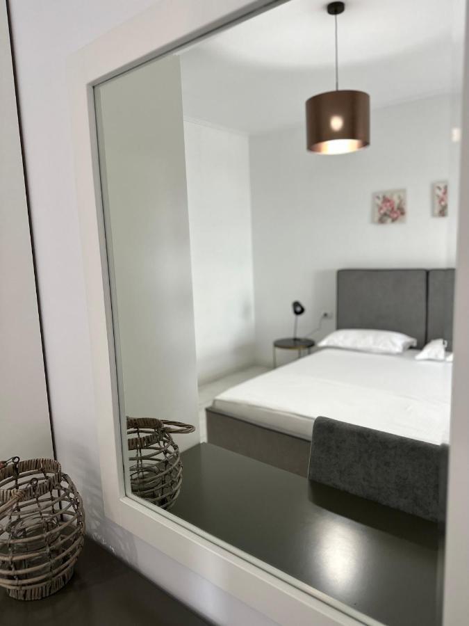 Luxury Penthouse B&e *