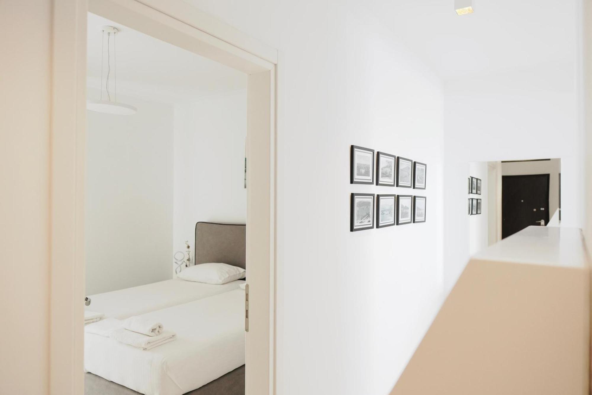 Apartment Luxury Penthouse B&e Sarandë