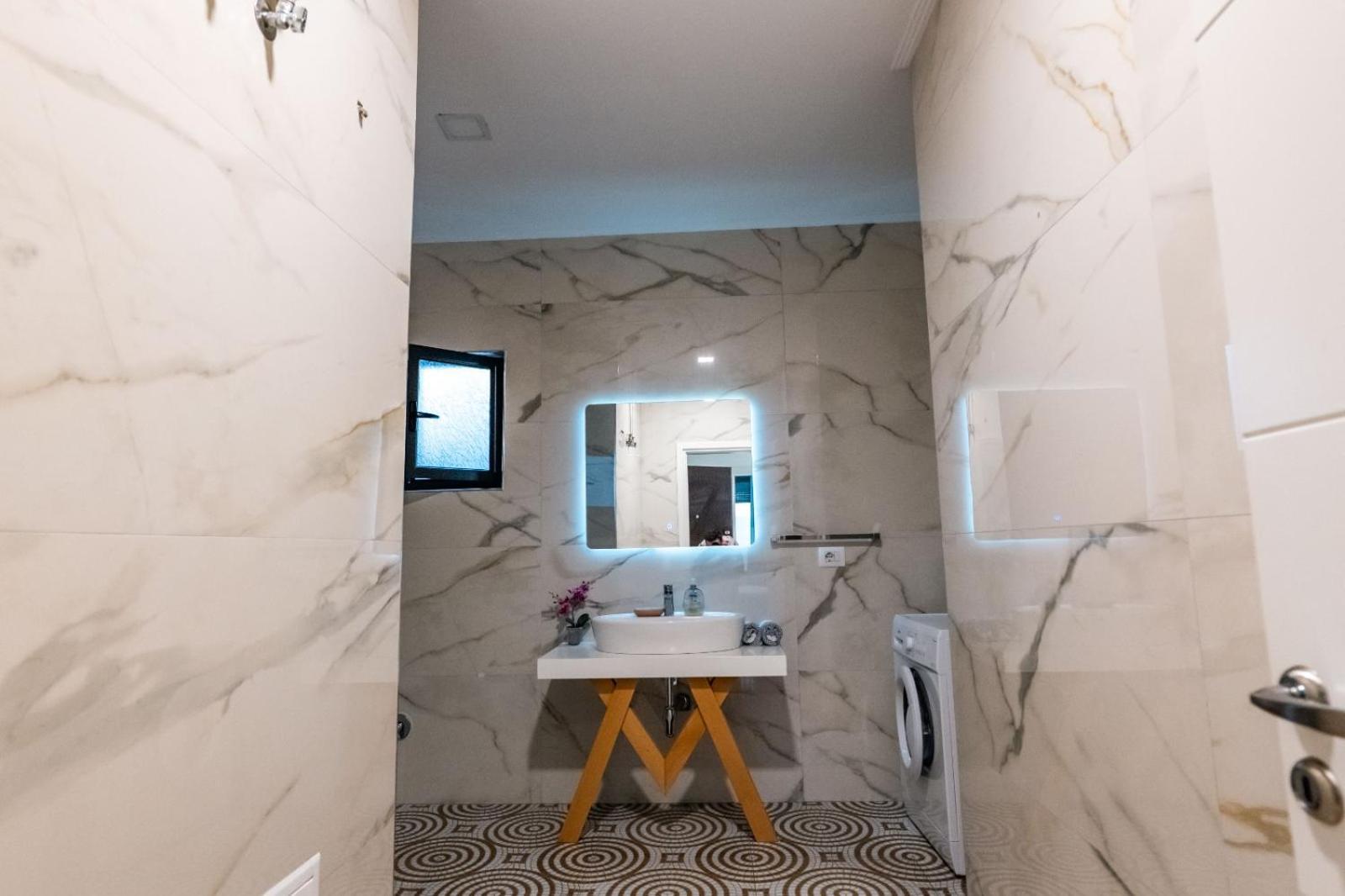 Apartment Luxury Penthouse B&e